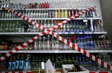 Салехардским городским судом местный житель осужден за неоднократную незаконную продажу алкогольной и спиртосодержащей пищевой продукции - «Новости Прокуратуры РФ»