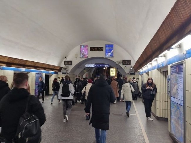 На всех ветках и в тоннелях: в петербургской подземке модернизировали сеть - «Новости»