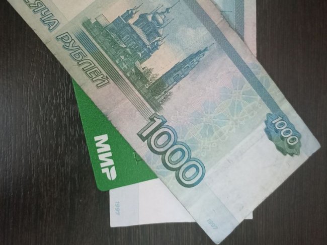 Оленегорские коллеги «обменялись комплиментами» на 3000 рублей каждая - «Новости»