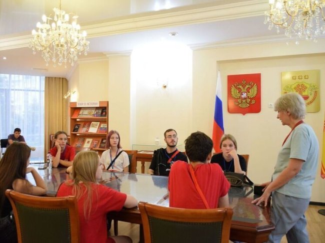 Участники программы «Университетские смены» из ДНР побывали в Национальной библиотеке - «Новости»