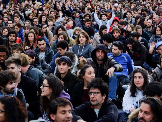 Германия — Считать беженцев — или видеть их? - «Новости»