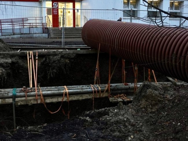 На улице Конева в Вологде проложили более 900 метров новых труб для починки коллектора - «Новости»