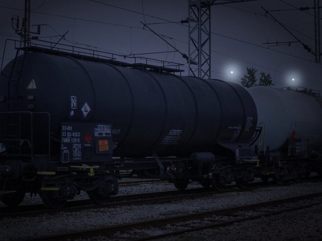 Германия — Поезд, скобы и военный конвой: что произошло на путях - «Новости»