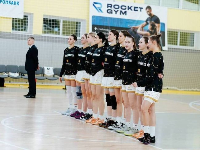 «ЧГУ-Атланта» уступила «Юности» в двух матчах выездной серии в Пензе - «Новости»