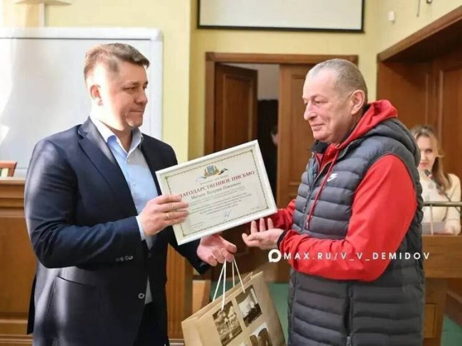 Мэр Белгорода поблагодарил энергетиков из других регионов за помощь в восстановлении - «Новости»