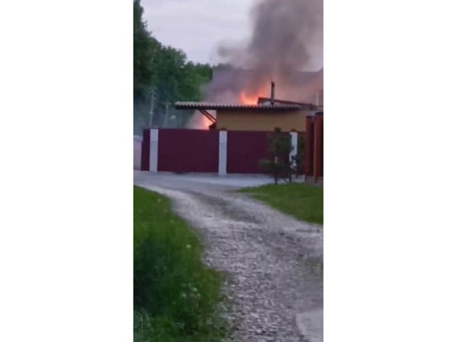 В Щекине вечером во вторник вспыхнул частный дом - «Новости»
