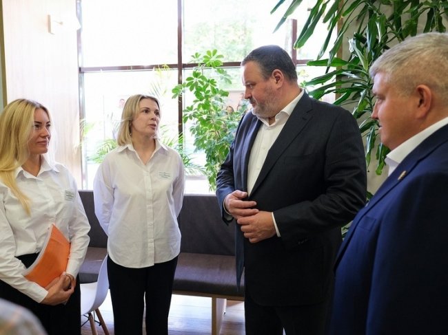 Котяков отметил труд Дронова по работе соцподдержки в Новгородчине - «Новости»