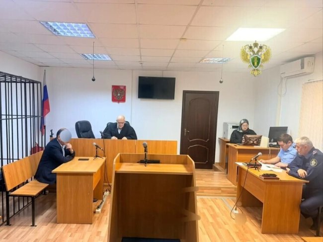 Суд отправил в СИЗО экс-директора отдела архитектуры Кизилюрта - «Новости»